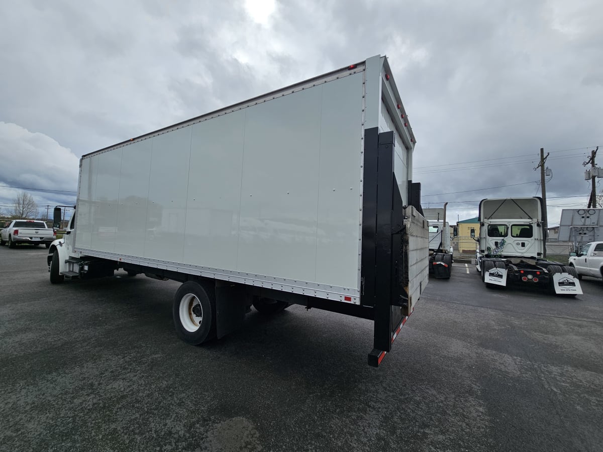 2015 Freightliner/Mercedes M2 106 324386