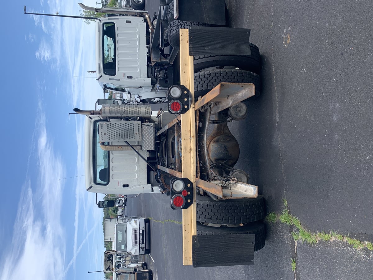 2014 Freightliner/Mercedes M2 106 324595