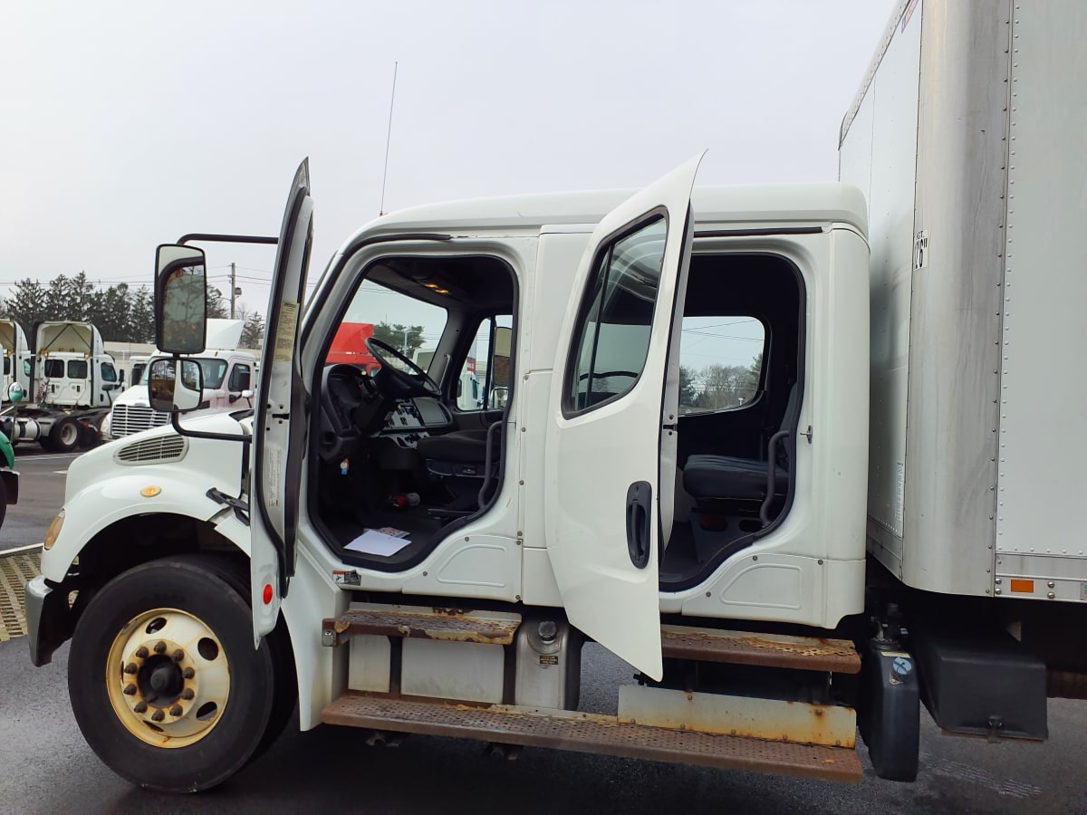 2015 Freightliner/Mercedes M2 106 325195