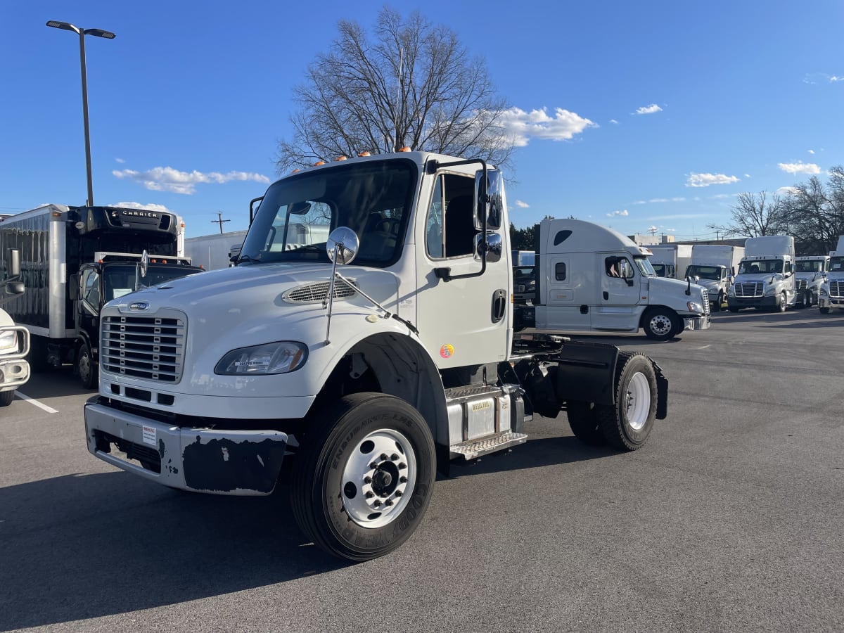 2015 Freightliner/Mercedes M2 106 325293