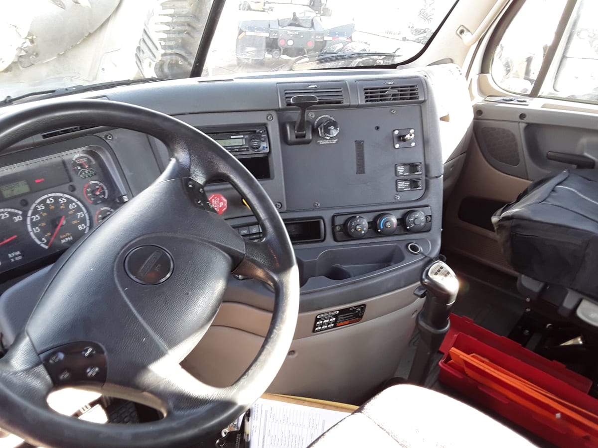 2015 Freightliner/Mercedes CASCADIA 125 325485