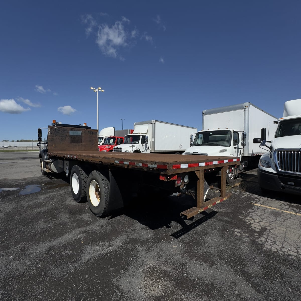 2015 Freightliner/Mercedes M2 112 325566