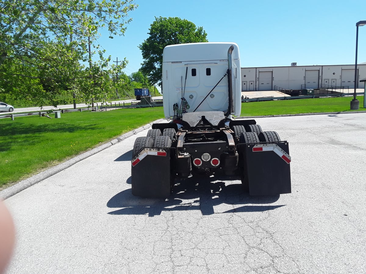 2015 Freightliner/Mercedes CASCADIA 125 325648