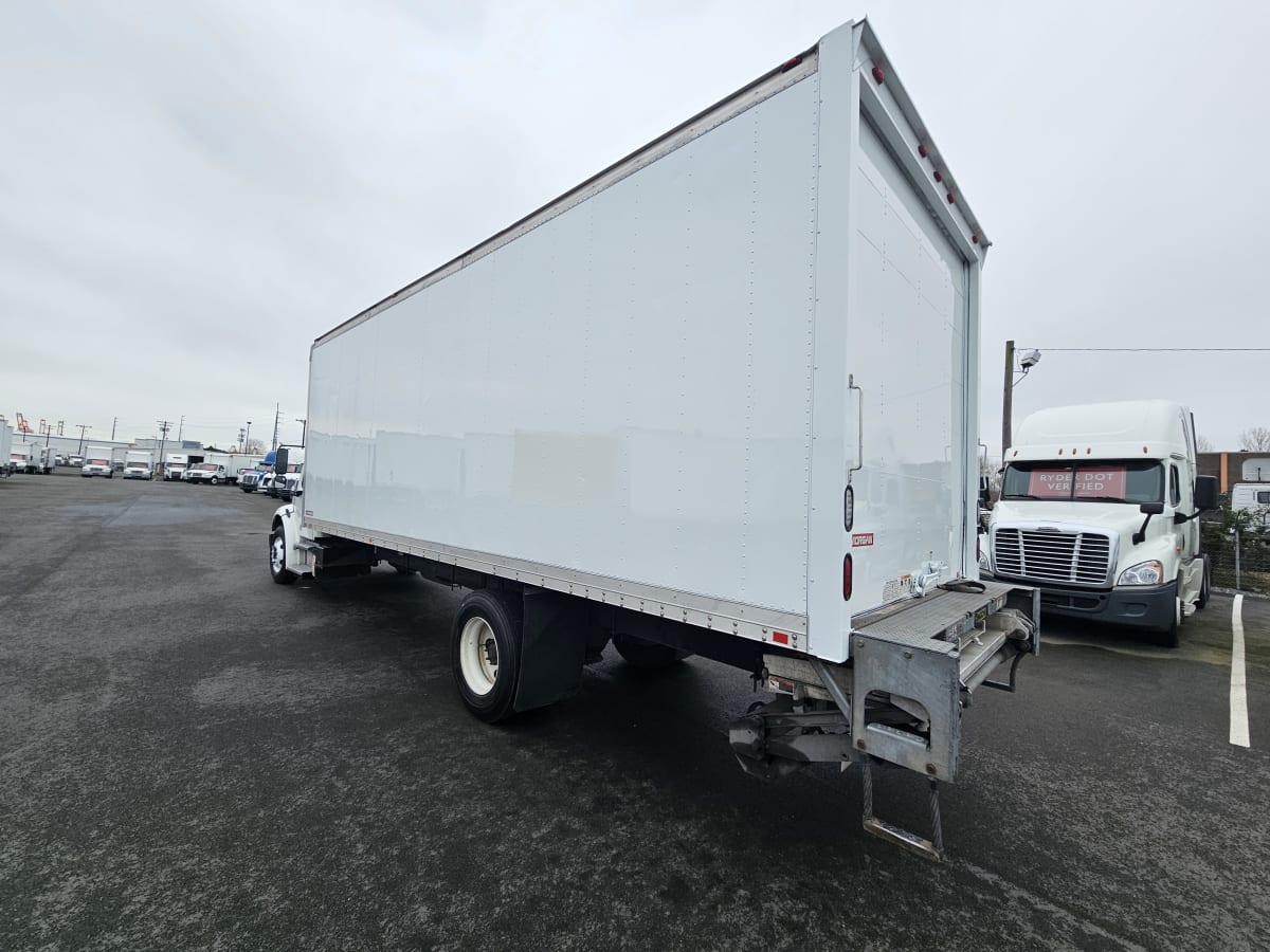 2015 Freightliner/Mercedes M2 106 325767