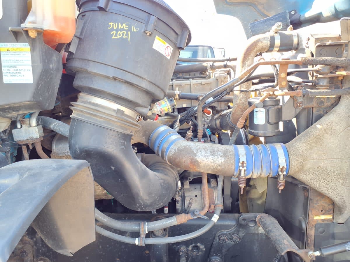 2015 Freightliner/Mercedes 114SD 325997