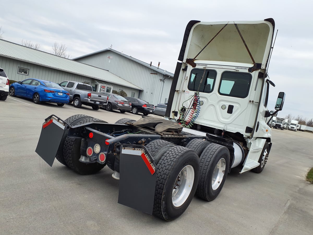 2015 Freightliner/Mercedes CASCADIA 125 326234