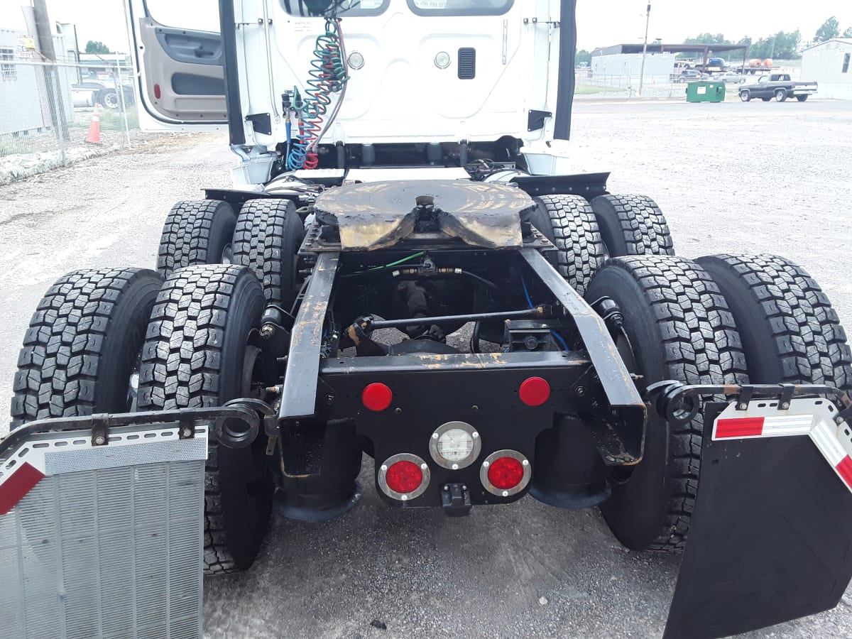 2015 Freightliner/Mercedes CASCADIA 125 326244