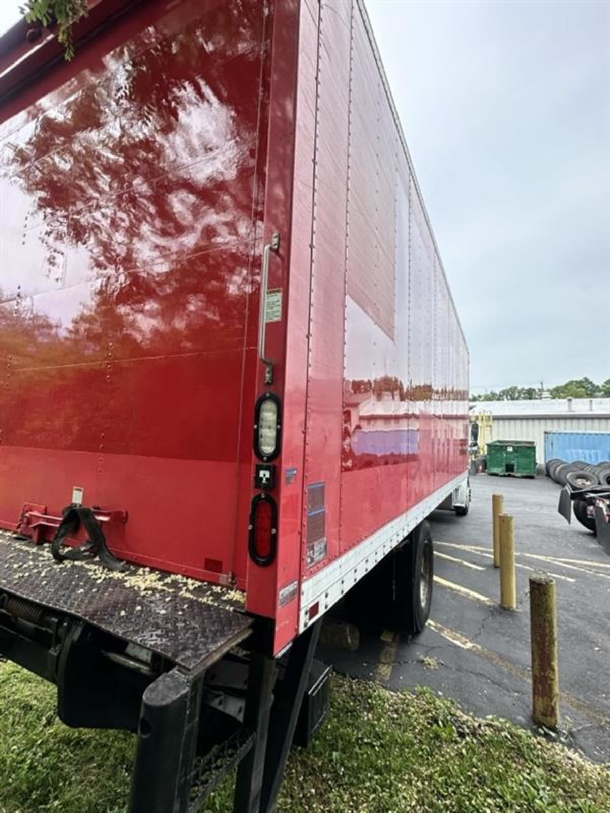 2015 Freightliner/Mercedes M2 106 326304