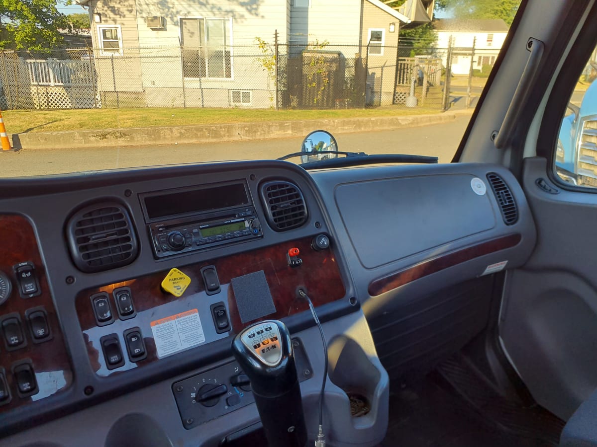 2015 Freightliner/Mercedes M2 112 326727