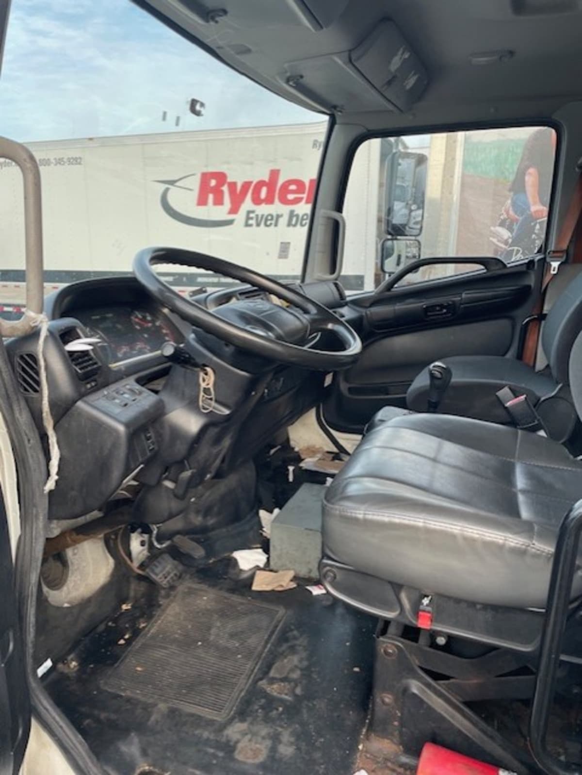 2015 Hino HINO 338 326905