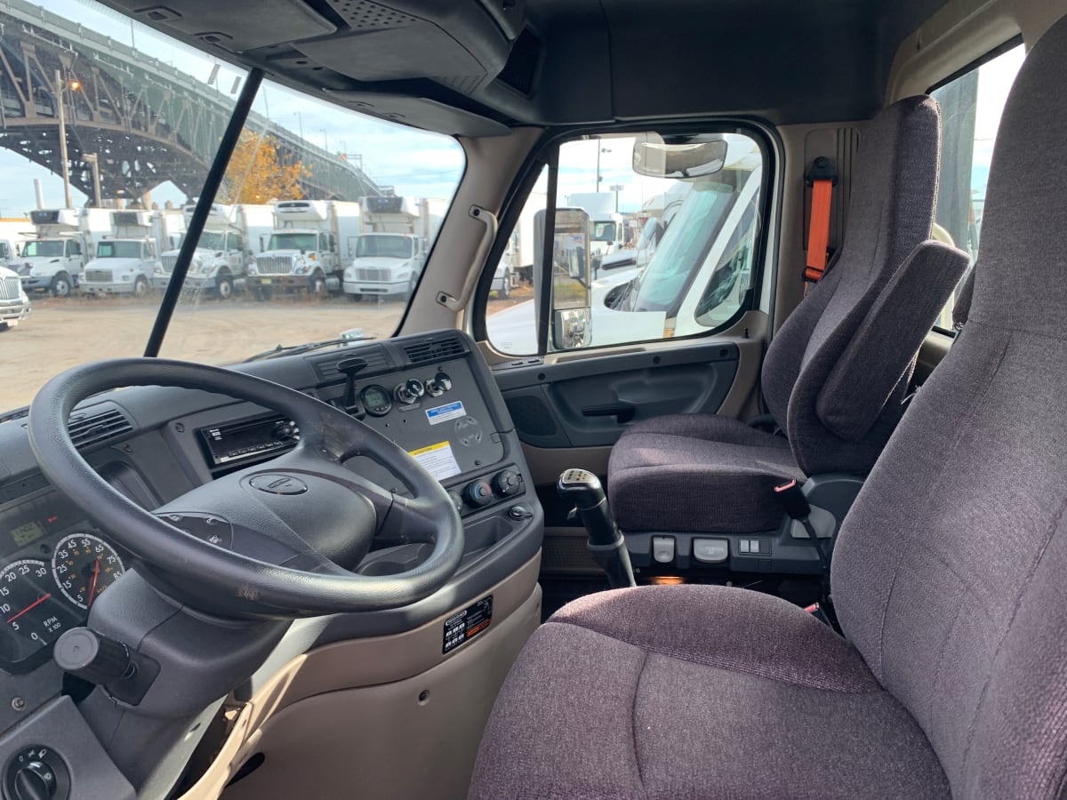 2015 Freightliner/Mercedes CASCADIA 113 327110