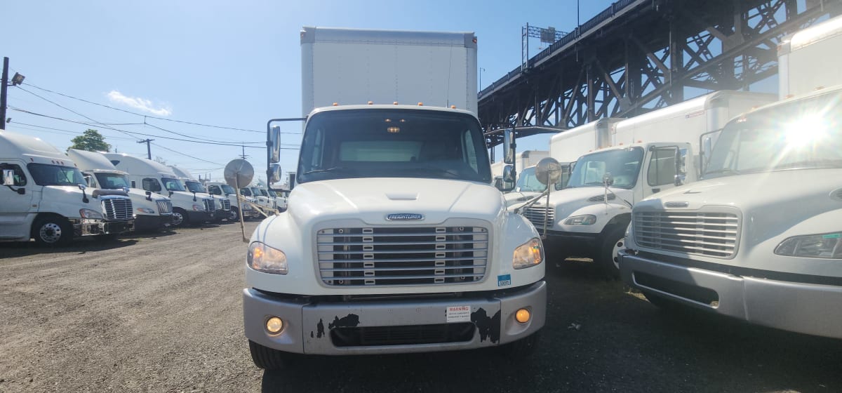 2015 Freightliner/Mercedes M2 106 327141