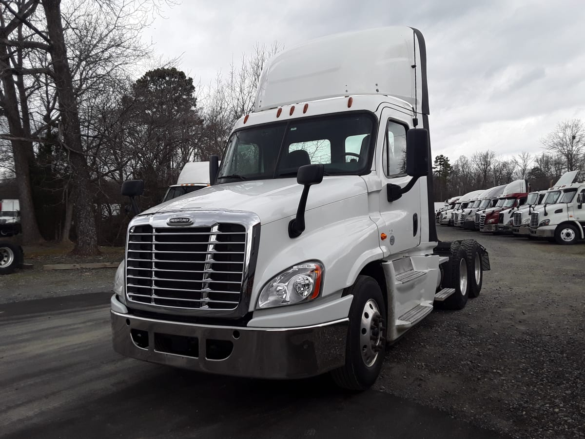 2015 Freightliner/Mercedes CASCADIA 125 327493