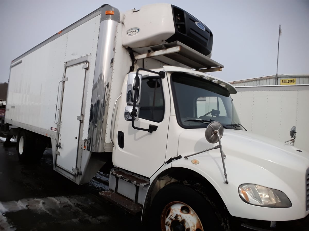 2015 Freightliner/Mercedes M2 106 327527