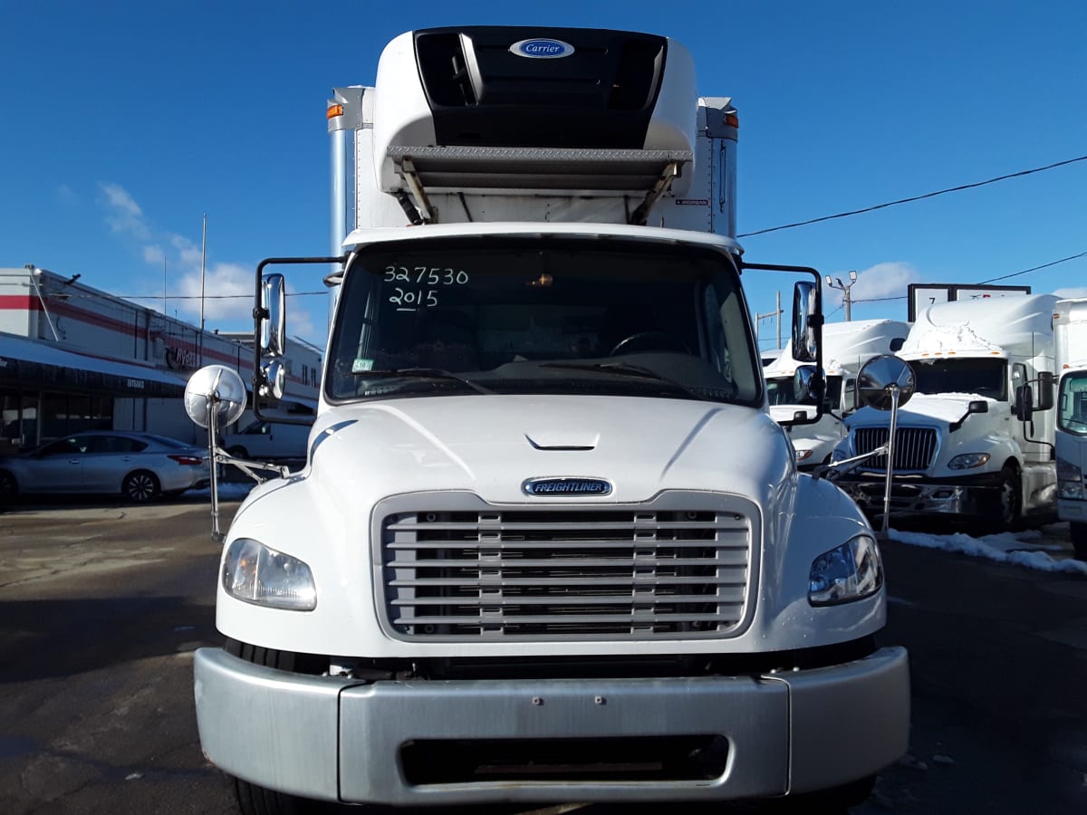 2015 Freightliner/Mercedes M2 106 327530