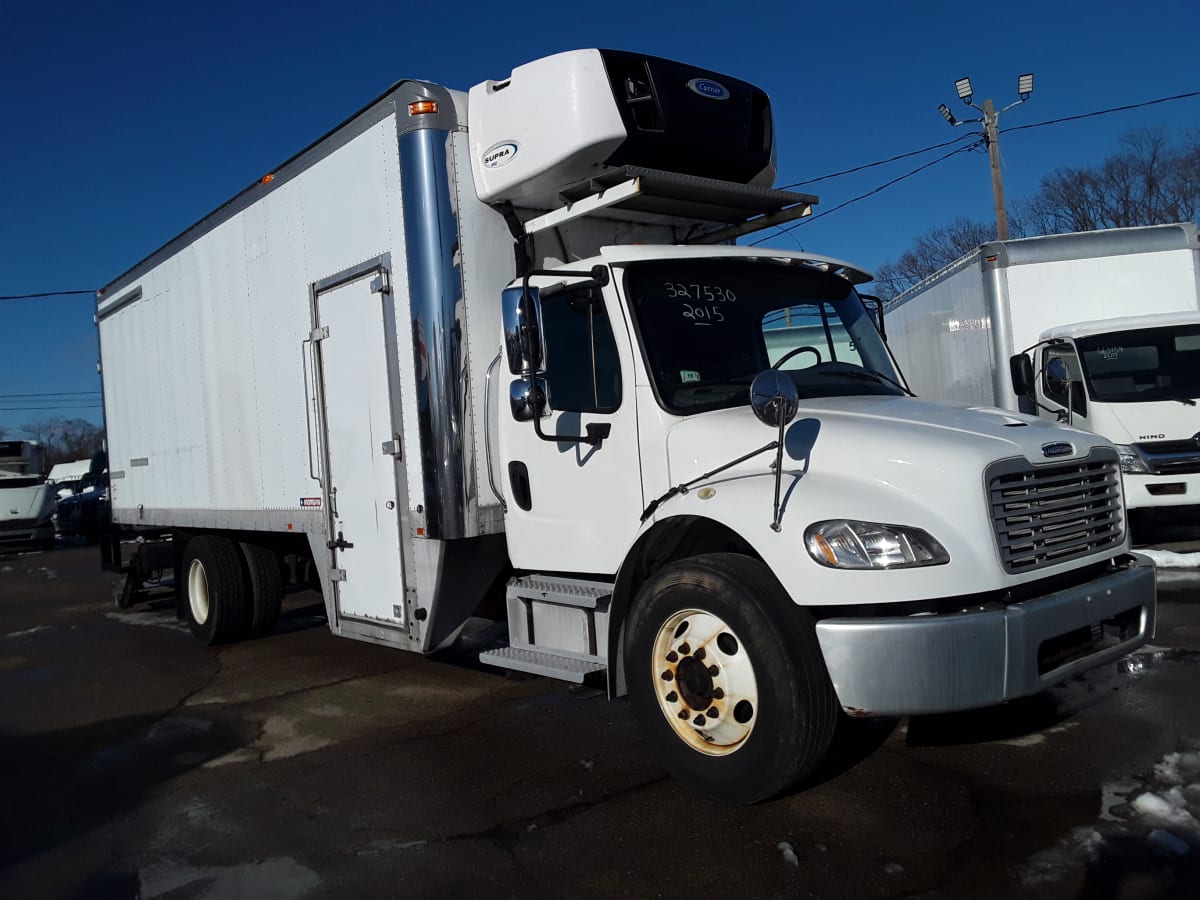 2015 Freightliner/Mercedes M2 106 327530