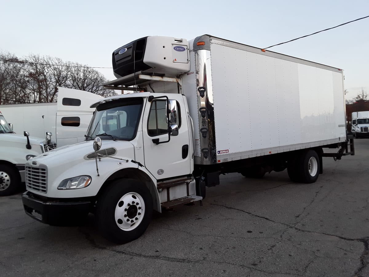 2015 Freightliner/Mercedes M2 106 327531