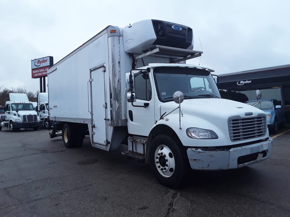 2015 Freightliner/Mercedes M2 106 327532