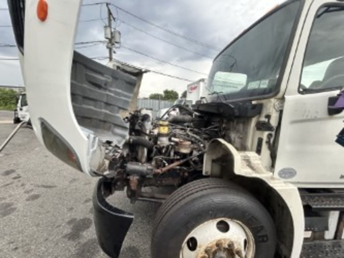 2015 Hino HINO 338 327719