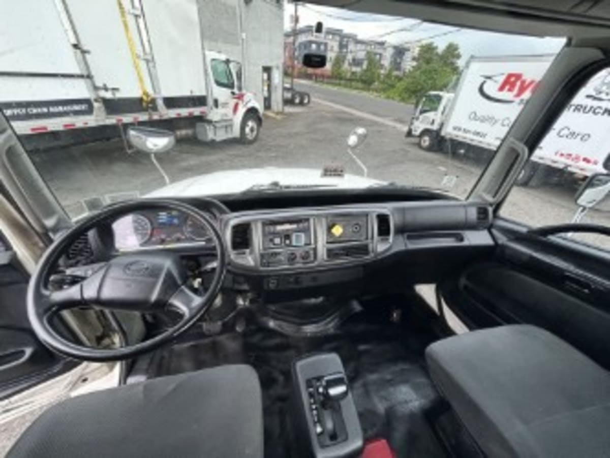 2015 Hino HINO 338 327719