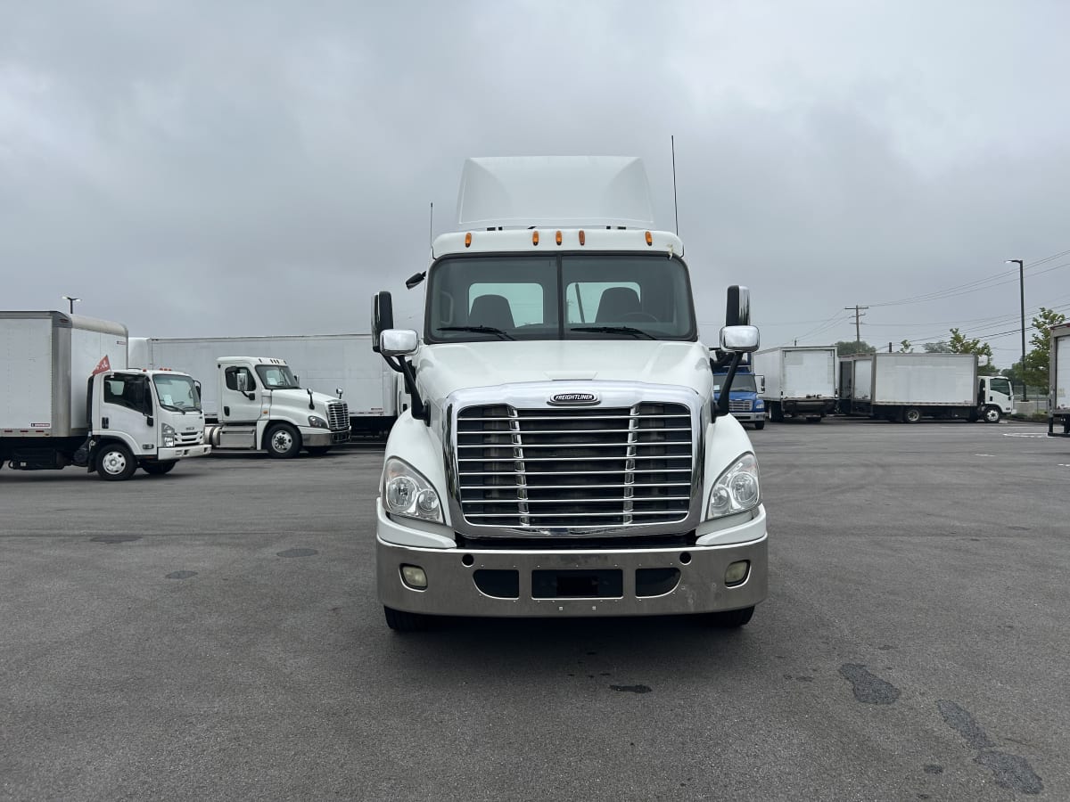 2015 Freightliner/Mercedes CASCADIA 125 328317