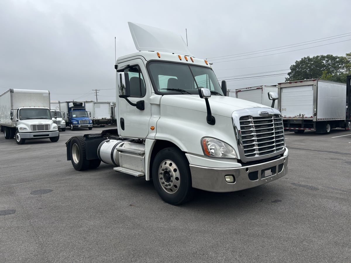 2015 Freightliner/Mercedes CASCADIA 125 328317