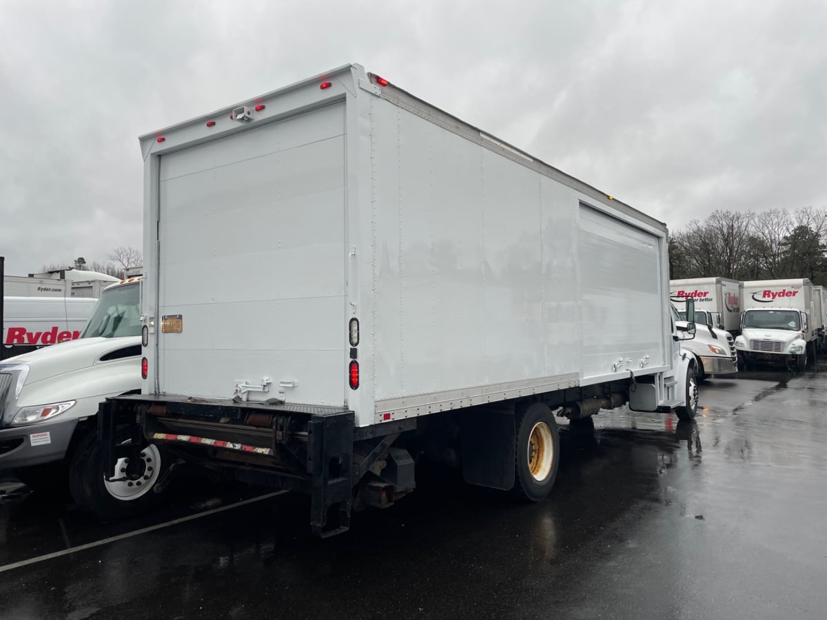 2015 Freightliner/Mercedes M2 106 328356