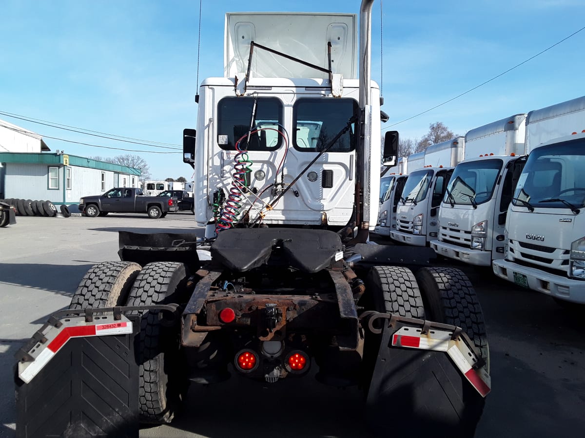 2015 Freightliner/Mercedes CASCADIA 113 328432