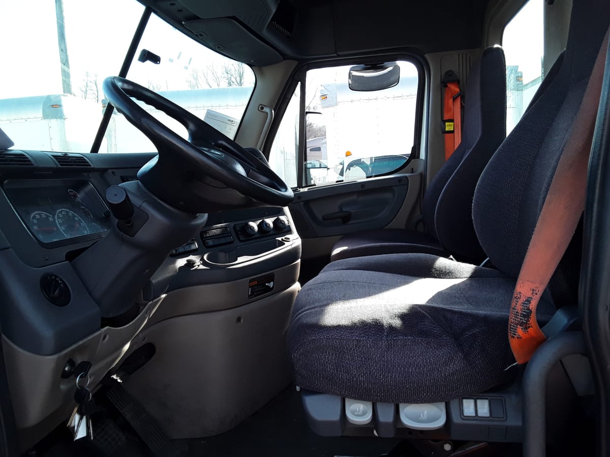 2015 Freightliner/Mercedes CASCADIA 113 328432