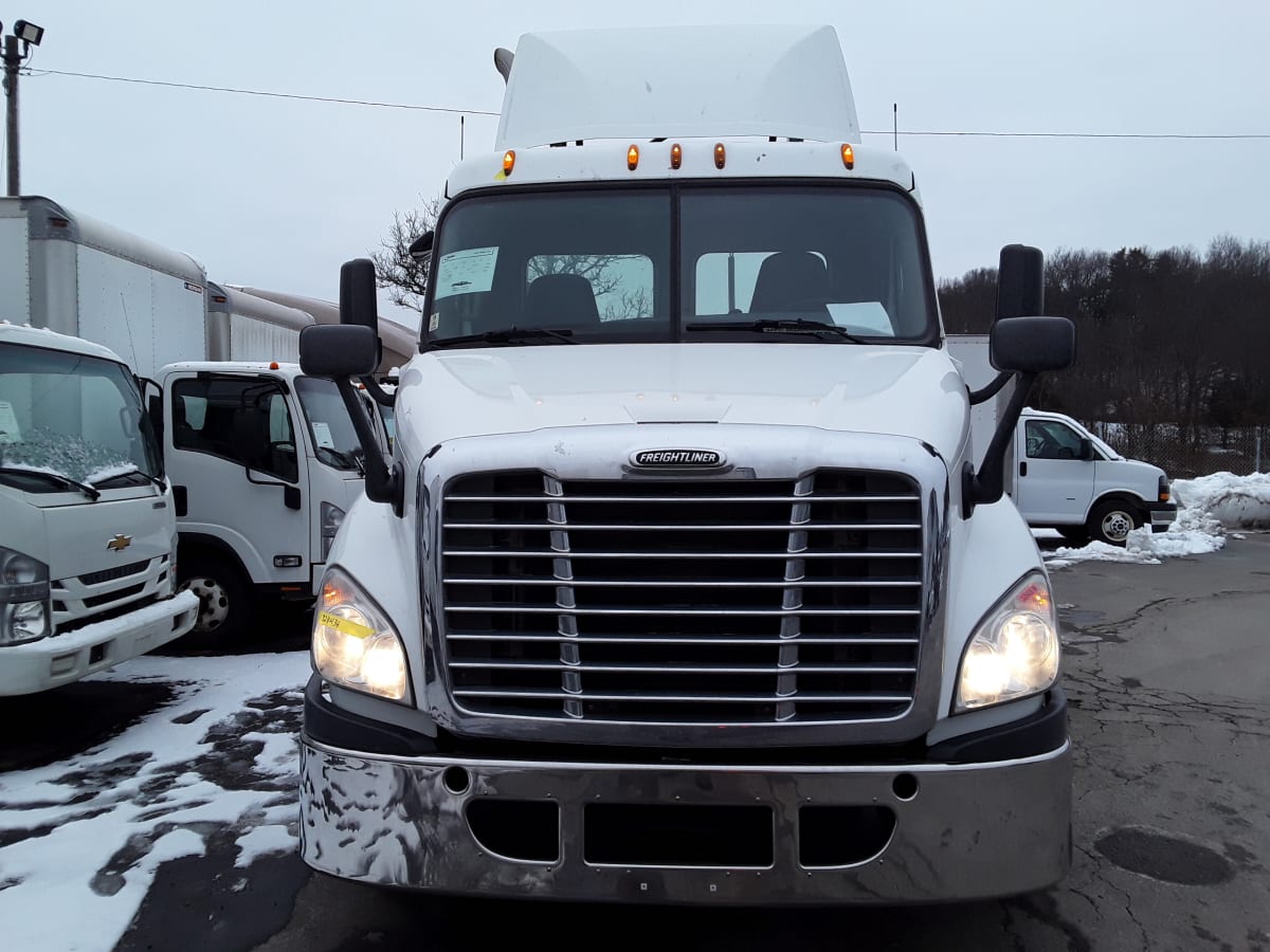 2015 Freightliner/Mercedes CASCADIA 113 328436