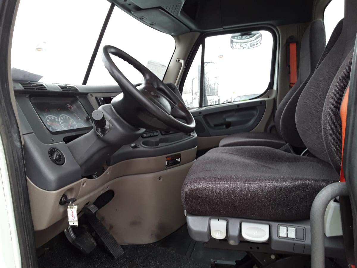 2015 Freightliner/Mercedes CASCADIA 113 328436