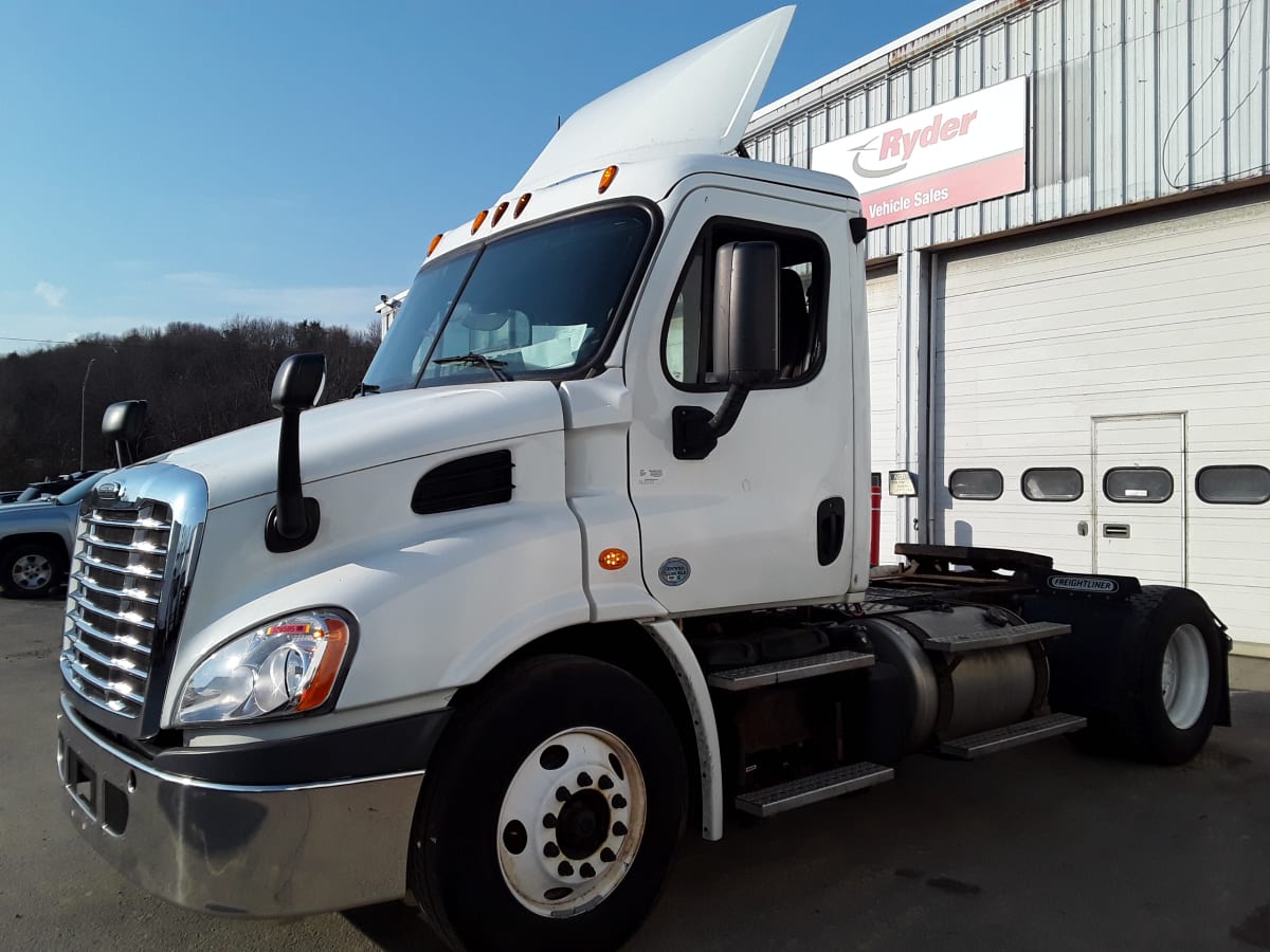 2015 Freightliner/Mercedes CASCADIA 113 328595