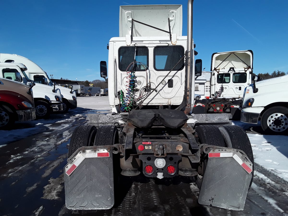 2015 Freightliner/Mercedes CASCADIA 113" DAYCAB 328597