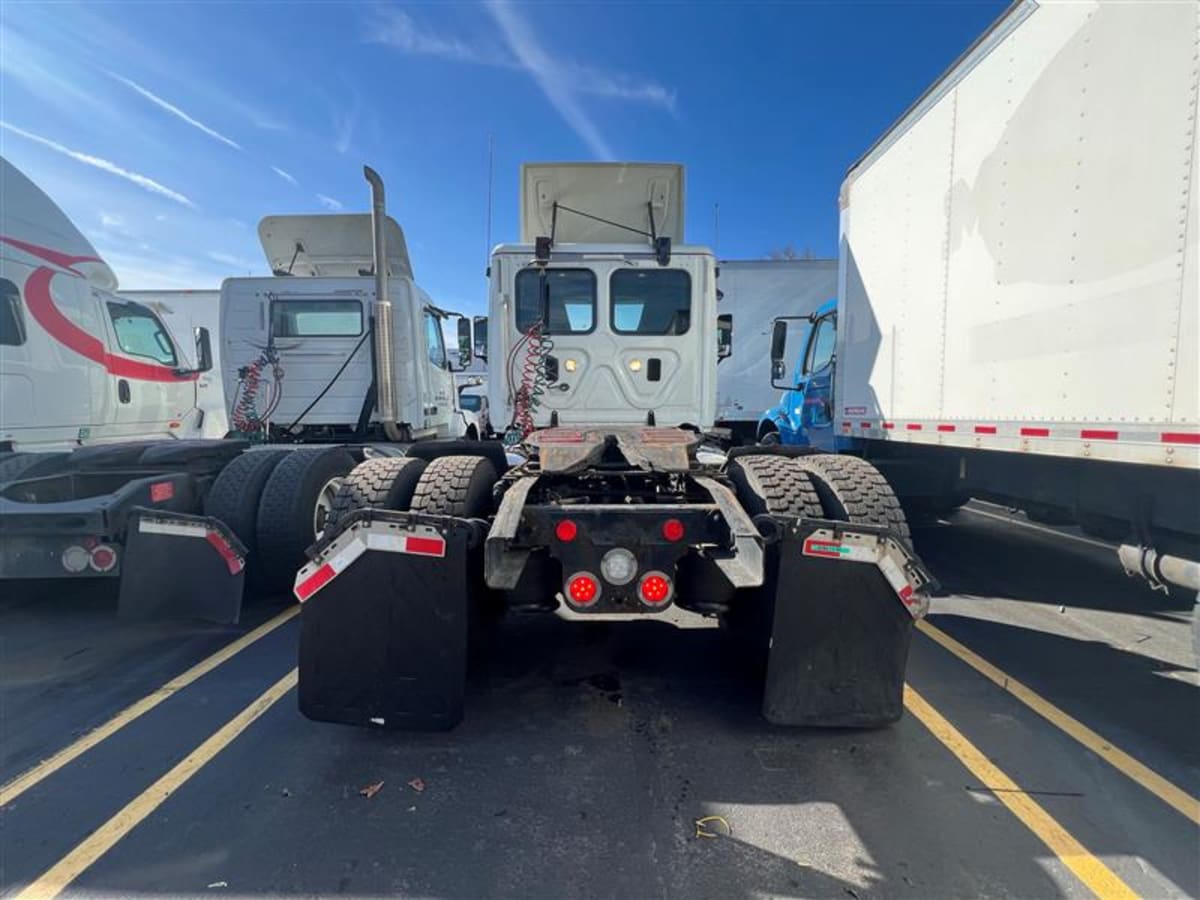 2016 Freightliner/Mercedes CASCADIA 125 328611