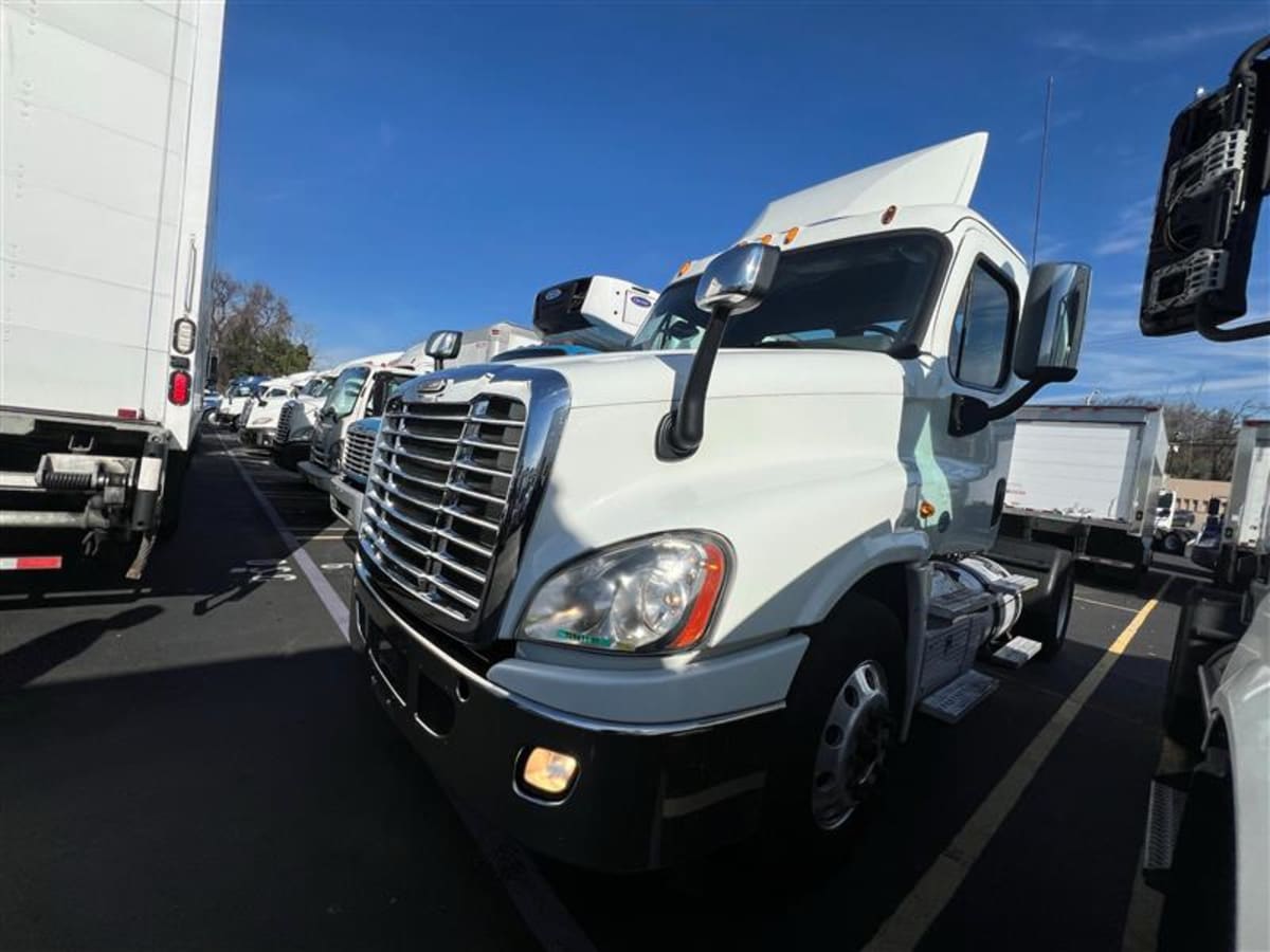 2016 Freightliner/Mercedes CASCADIA 125 328611