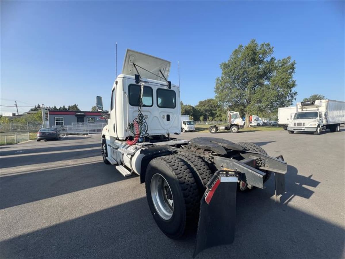 2016 Freightliner/Mercedes CASCADIA 125 328623