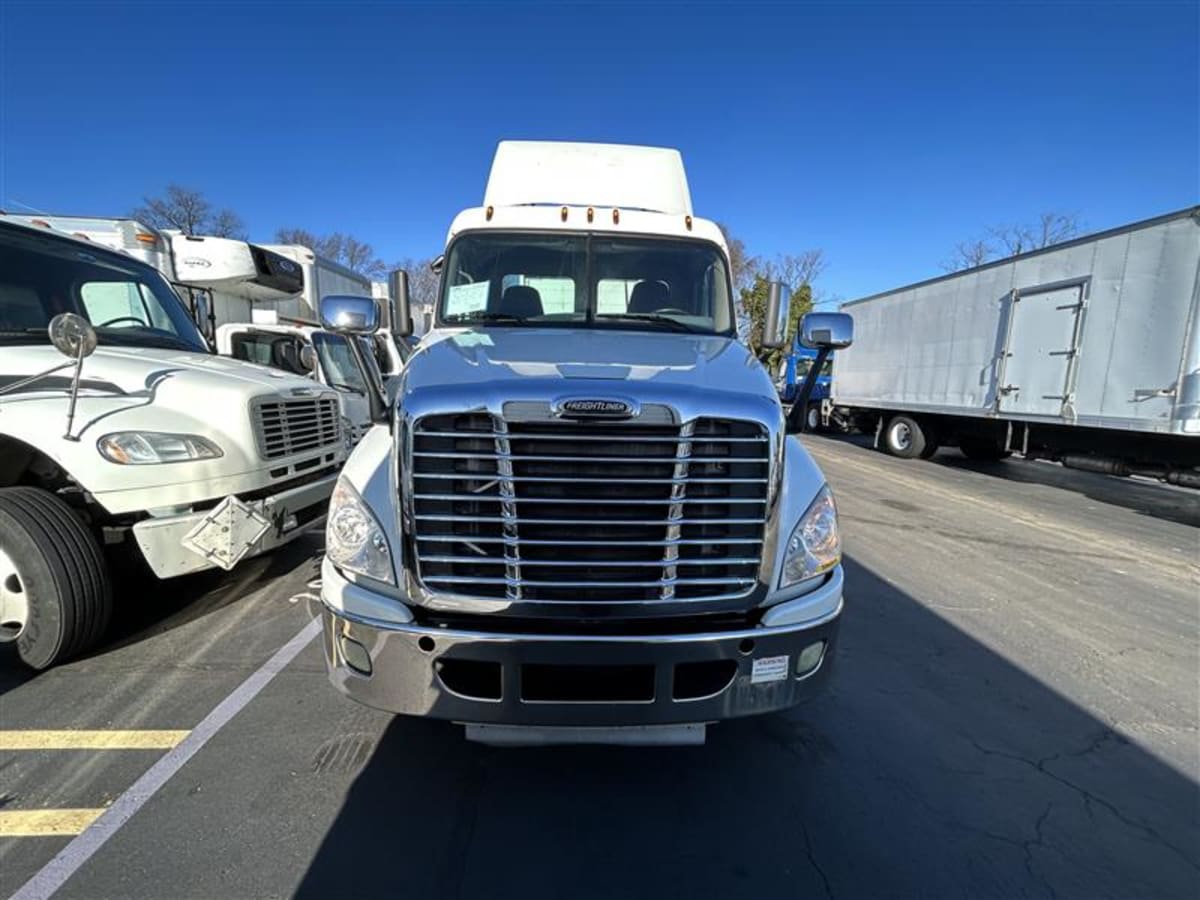 2016 Freightliner/Mercedes CASCADIA 125 328625