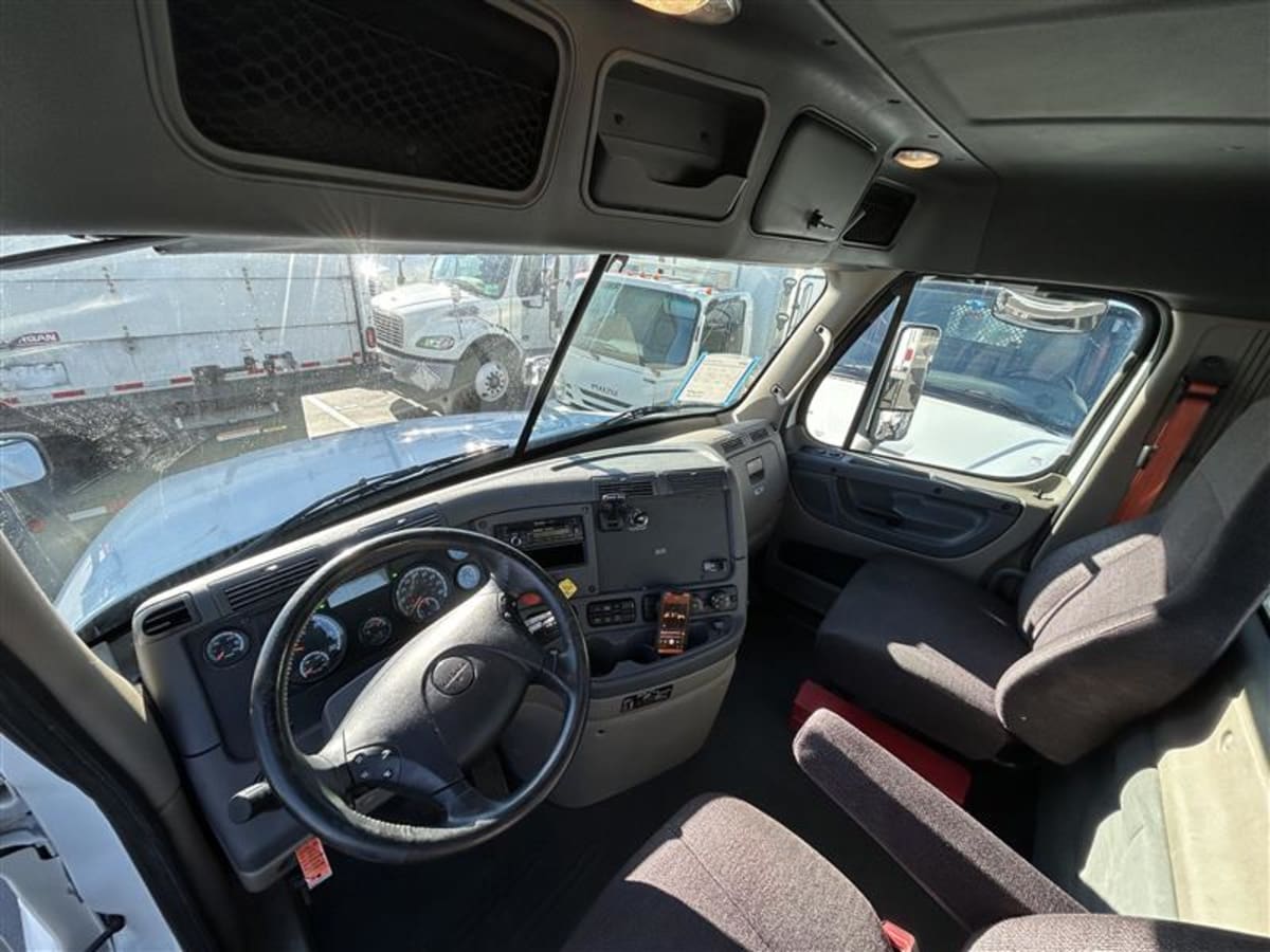 2016 Freightliner/Mercedes CASCADIA 125 328625