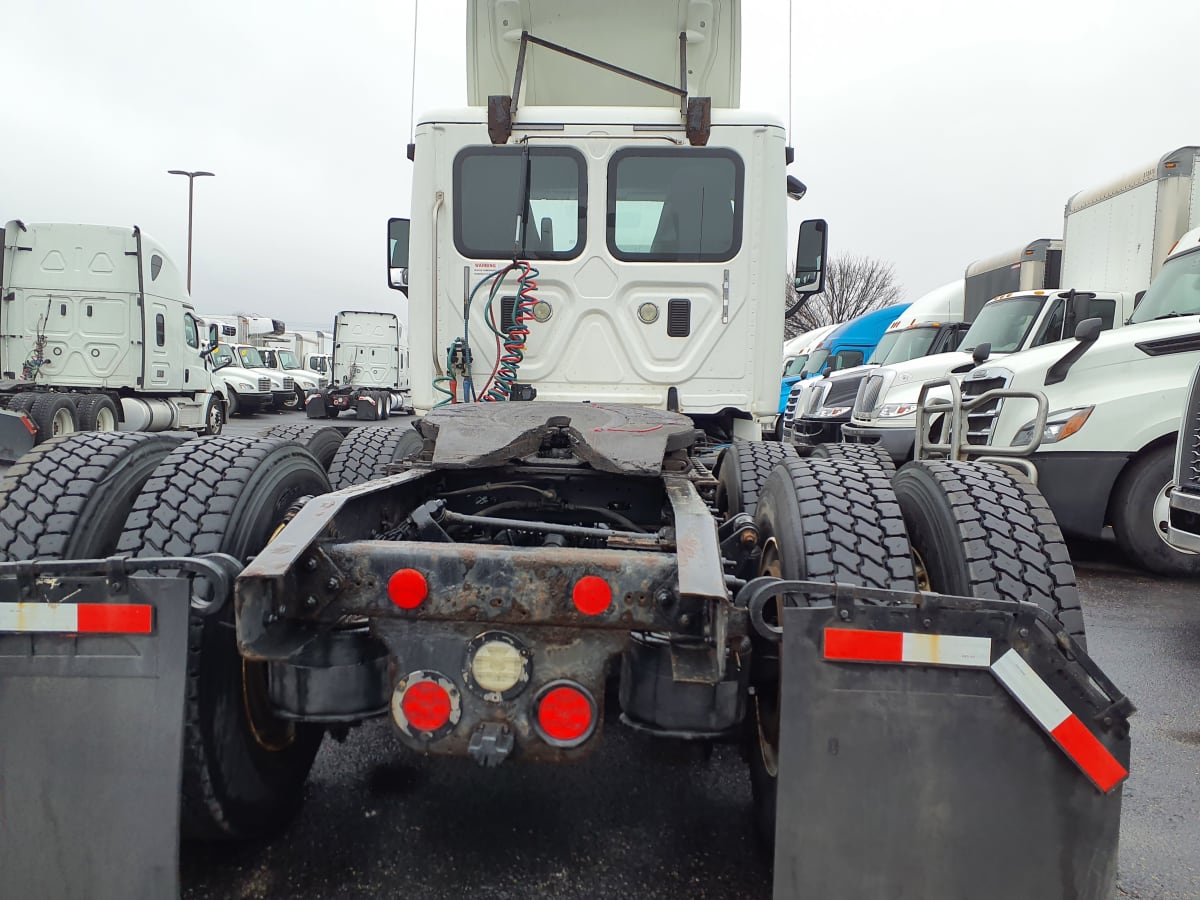 2015 Freightliner/Mercedes CASCADIA 125 328861