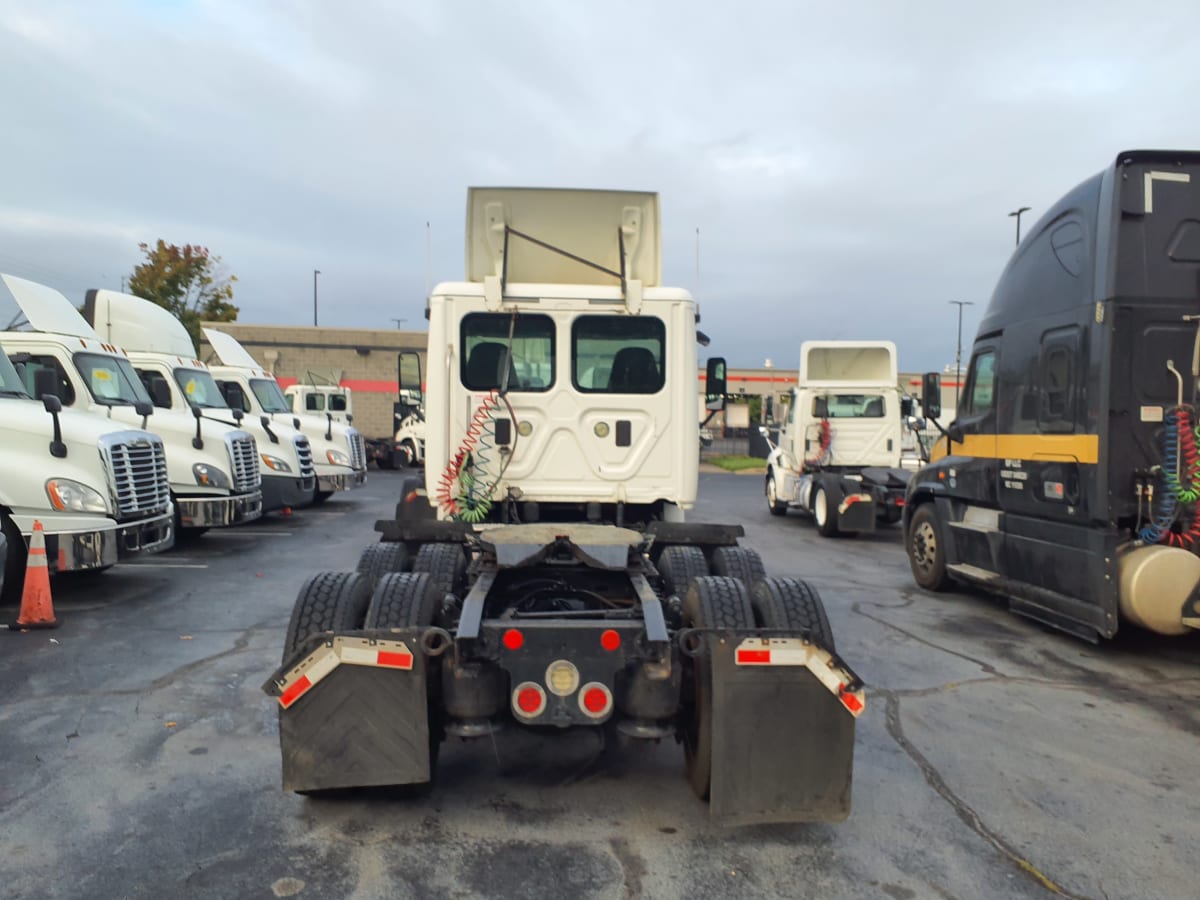 2015 Freightliner/Mercedes CASCADIA 125 328863