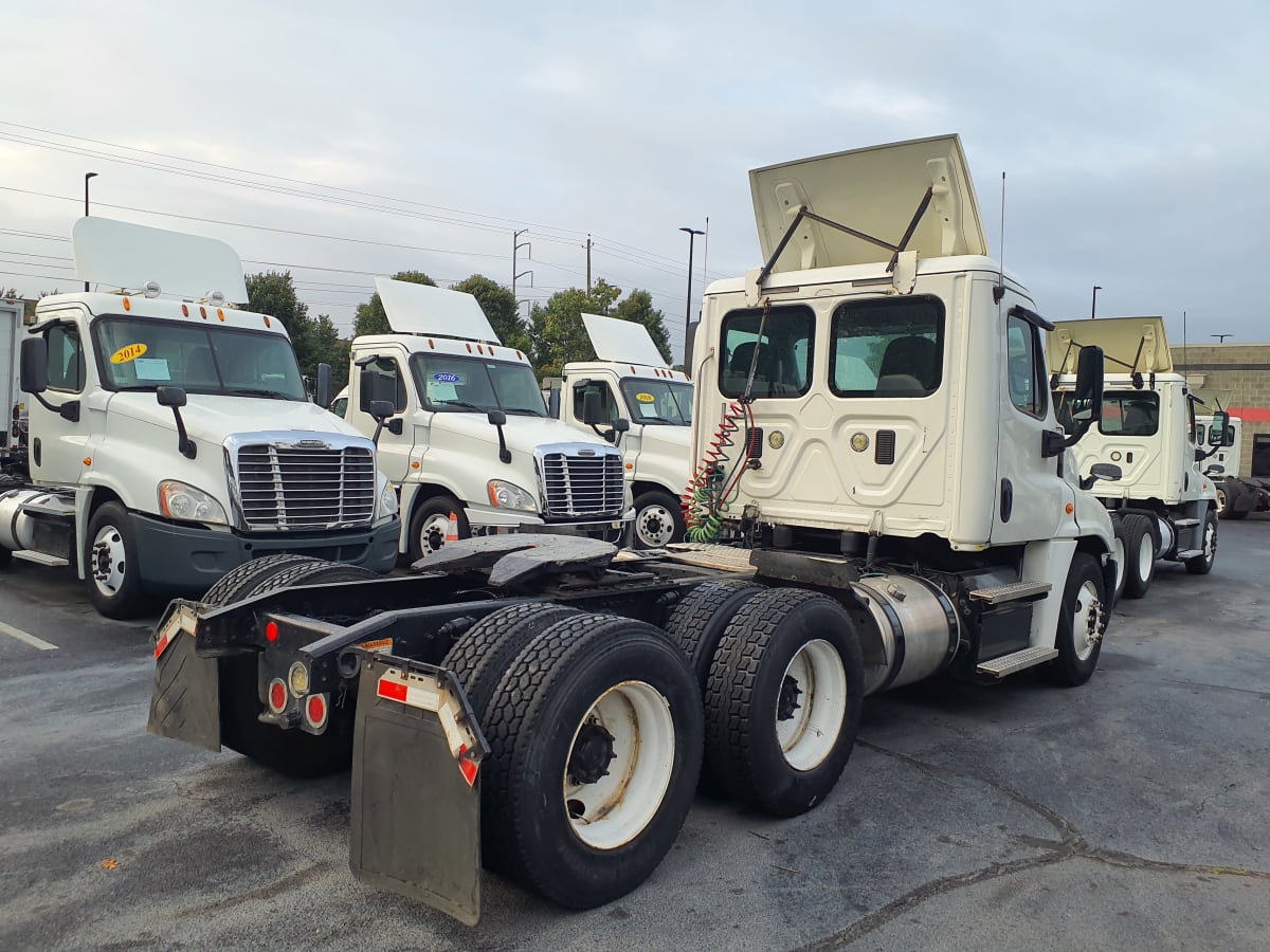 2015 Freightliner/Mercedes CASCADIA 125 328863