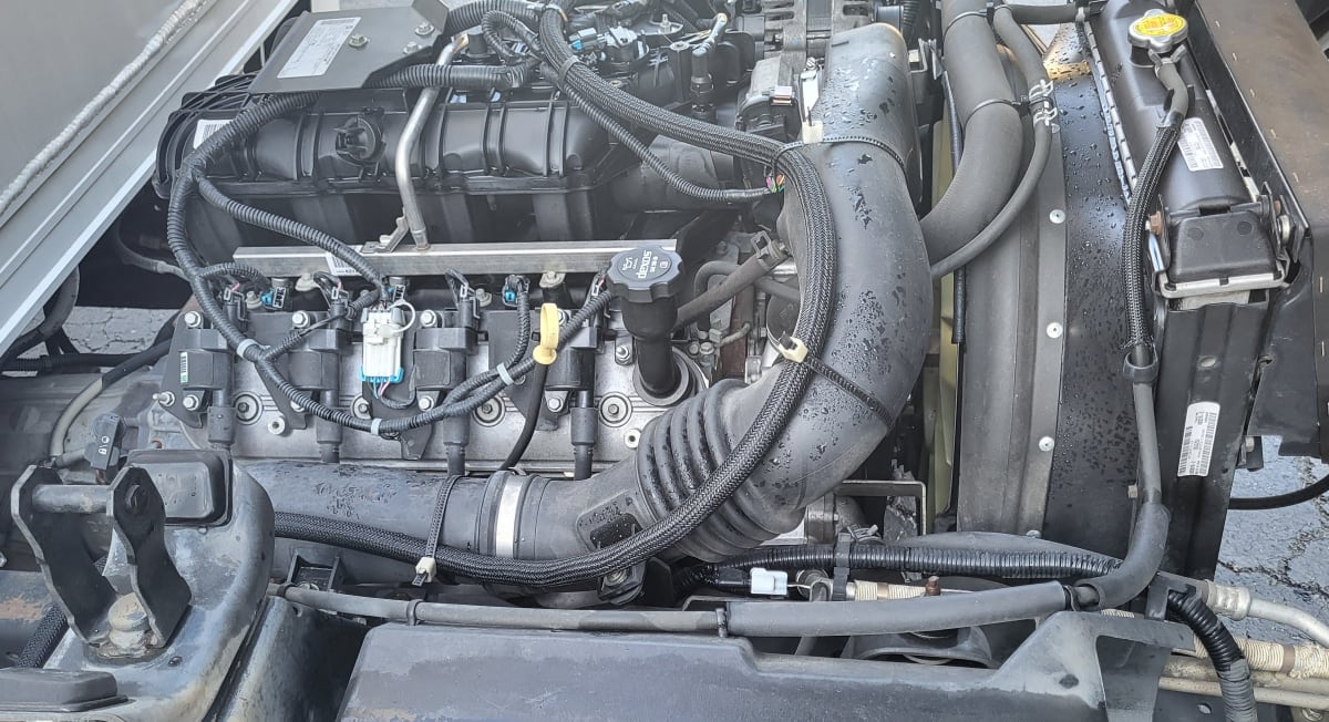 2015 Isuzu NPR 329075