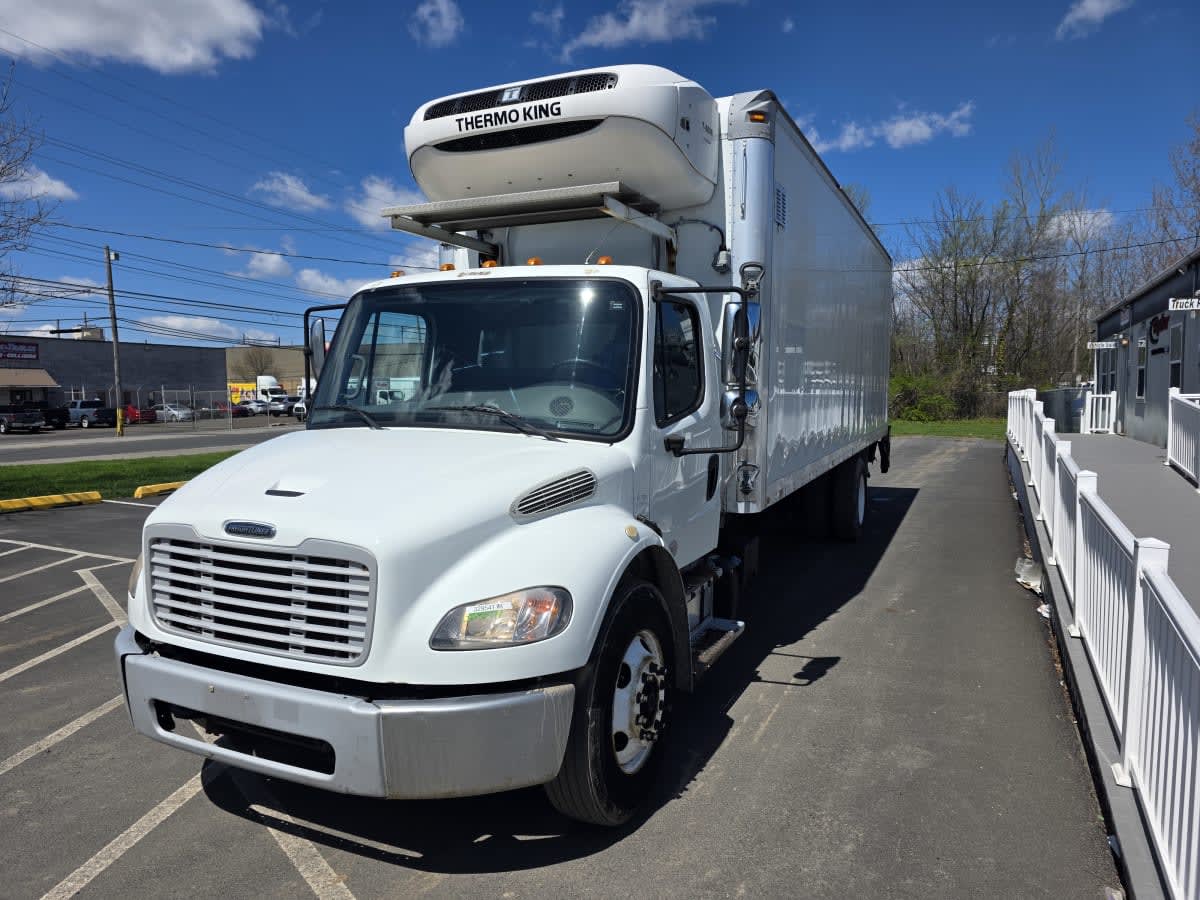 2015 Freightliner/Mercedes M2 106 329541
