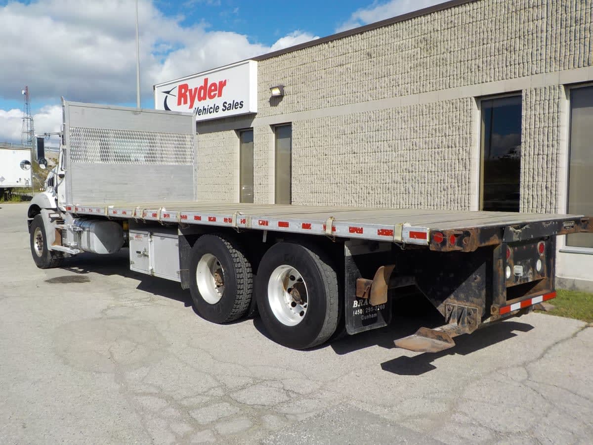 2015 Mack Trucks, Inc. GU 800 330166