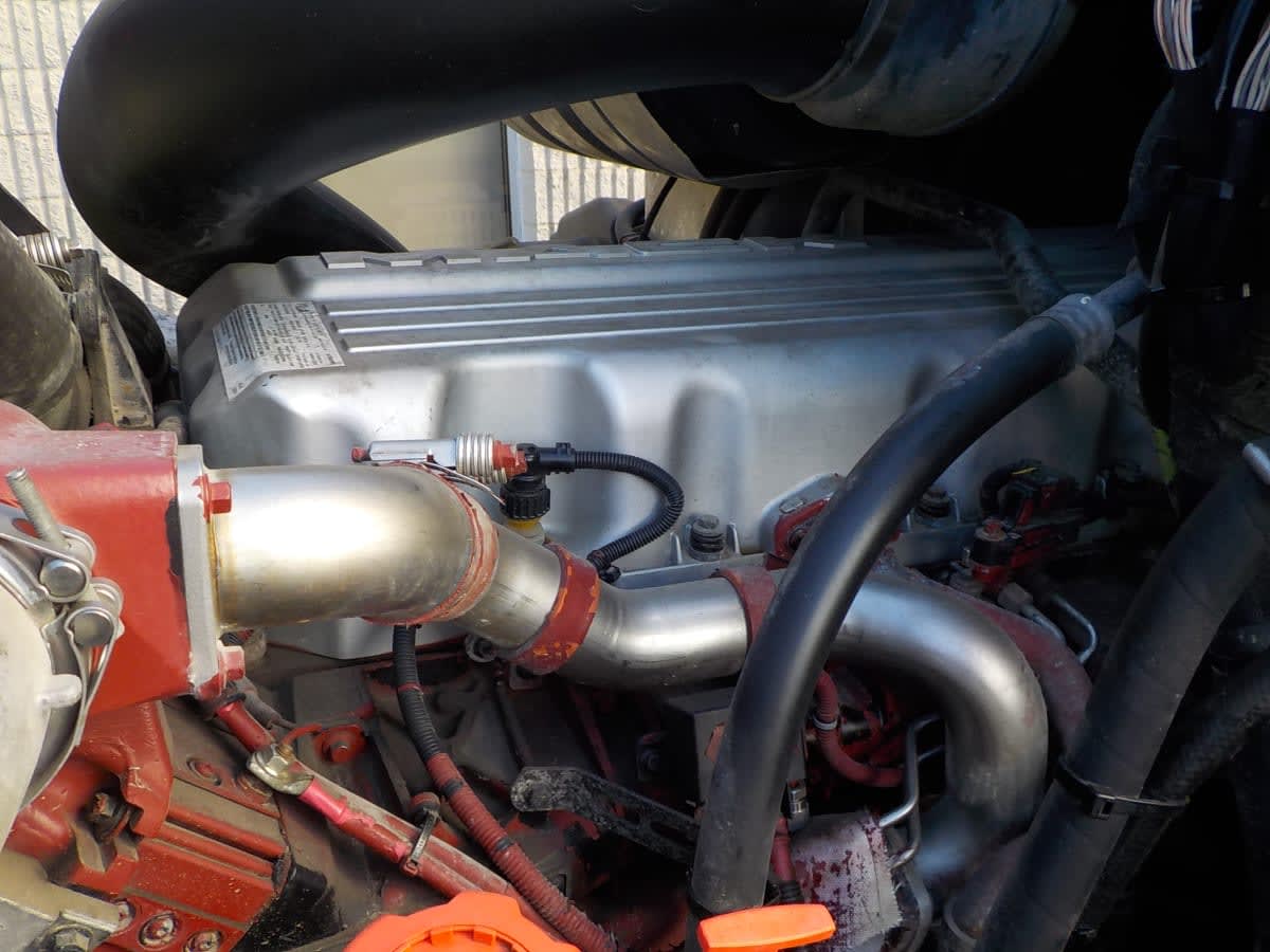 2015 Mack Trucks, Inc. GU 800 330166