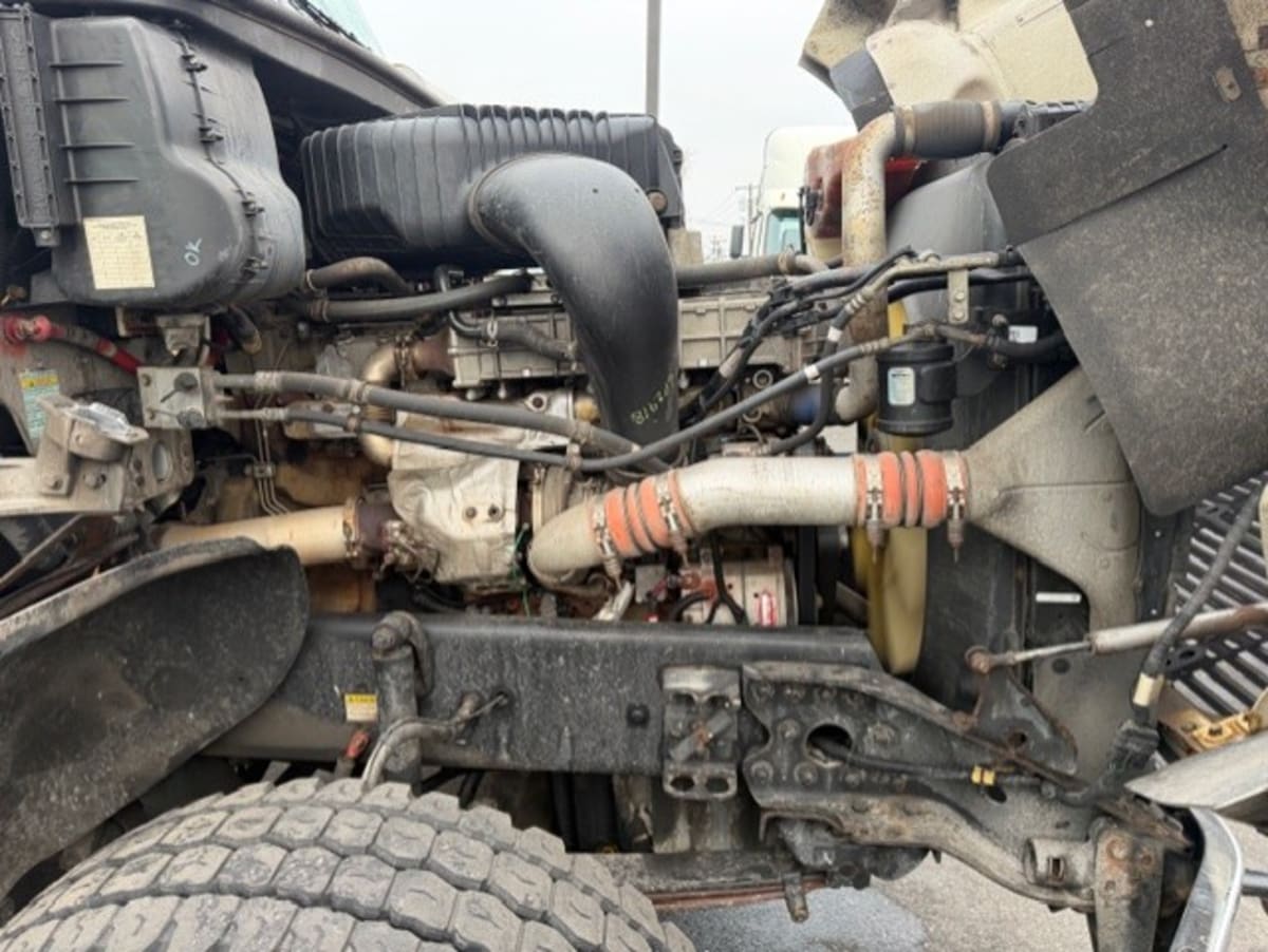 2015 Freightliner - image 14