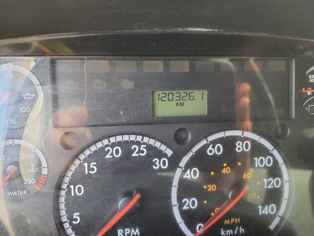 2015 Freightliner/Mercedes M2 106 331994