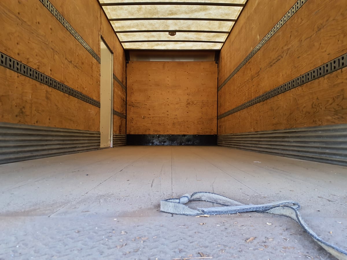 2015 Freightliner/Mercedes M2 106 331994