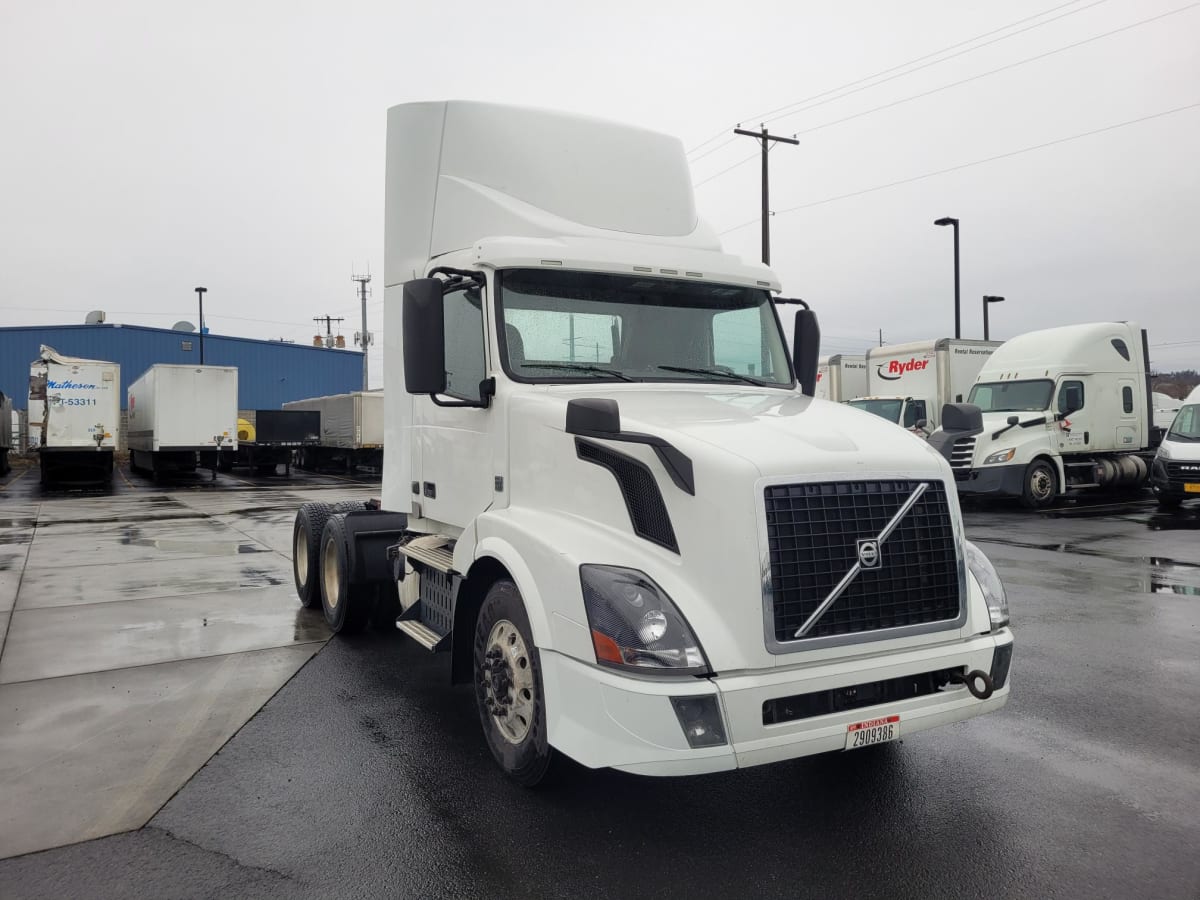 2017 Volvo VNL64T 332964