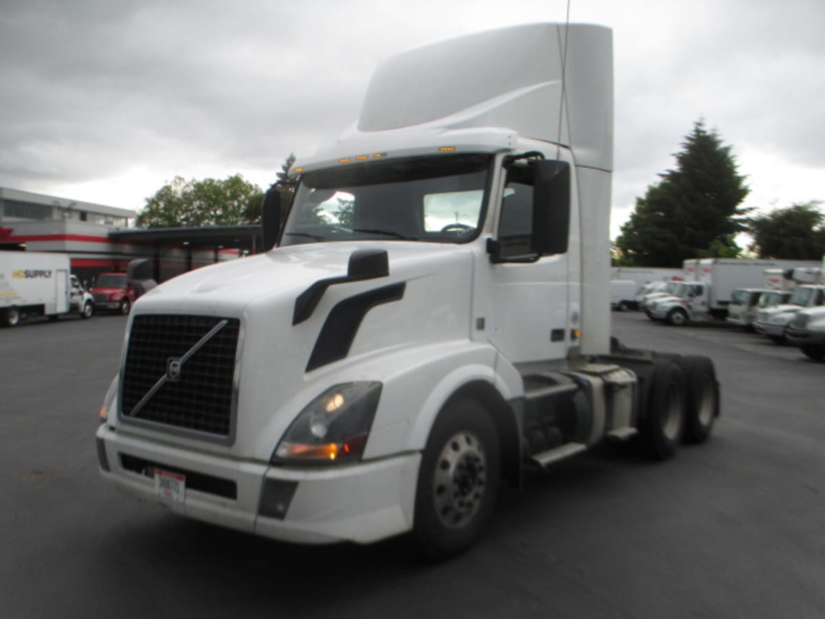 2017 Volvo VNL64T 332972